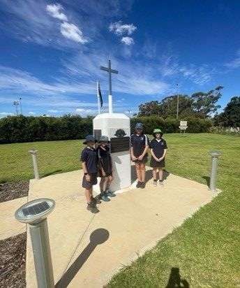 Katandra West Primary School - Daffodil planting at Katandra West War Memorial