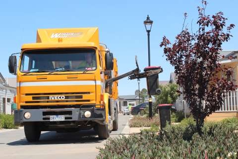 Wheelie Waste Truck picking up rubbish