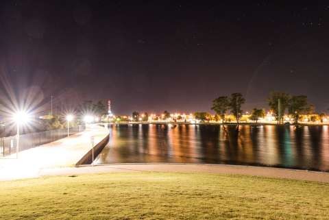 Victoria Park Lake Night-20151202-0297