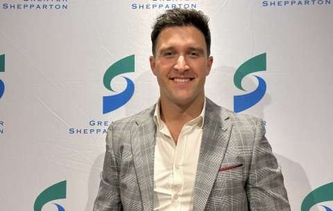 6A441112-8C60-426A-8A7E-3F9E3DF35A8C