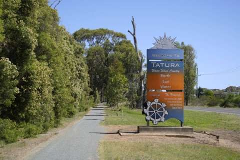 tatura town entry sign
